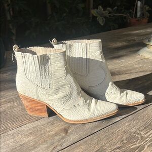 Sam Edelman Textured Cream Ankle Booties